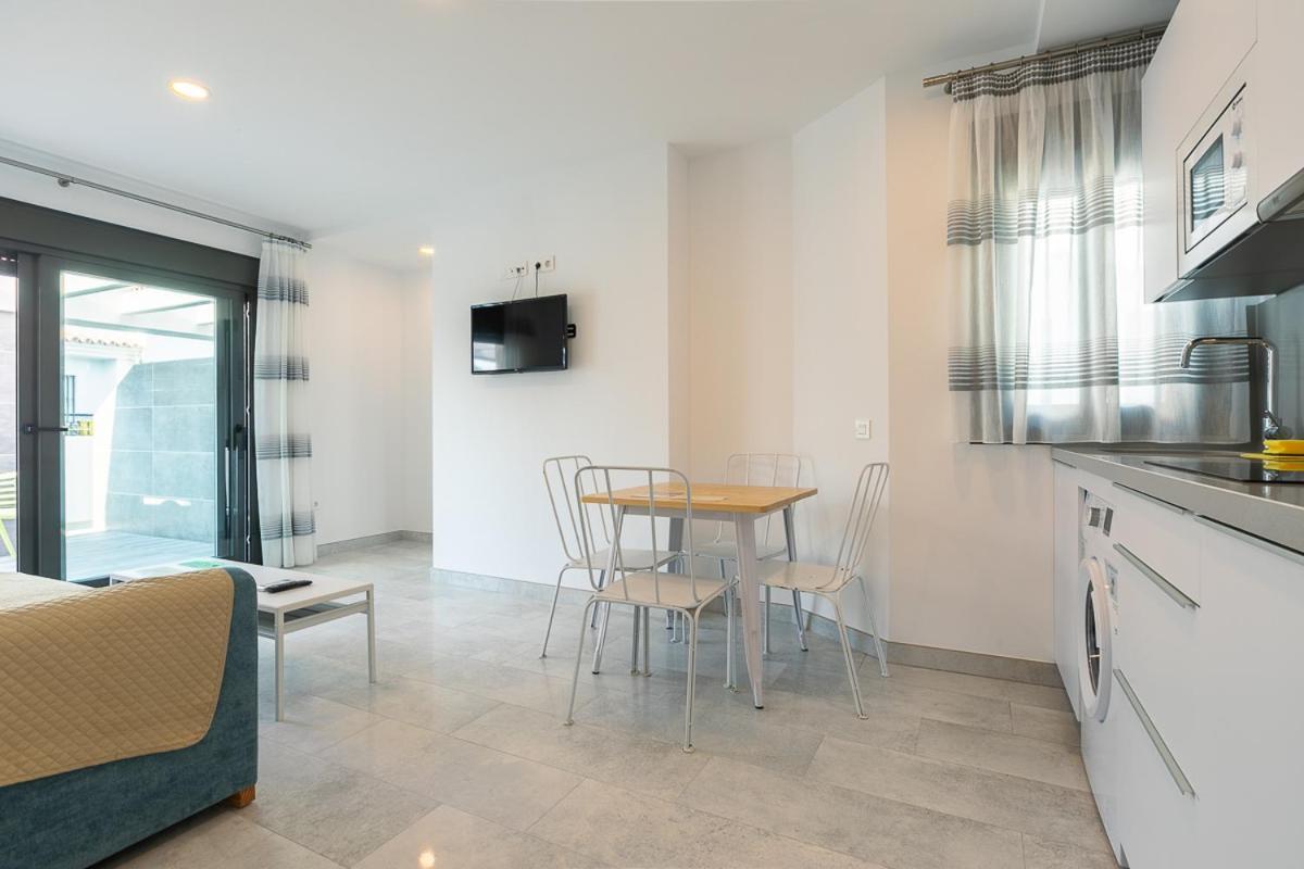 Apartamentos Guerrero 3 Torre Del Mar Luaran gambar
